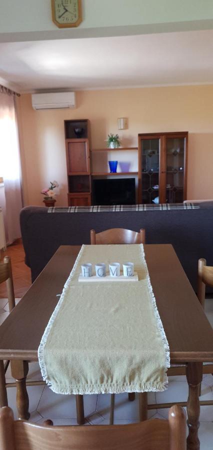 Apartman M&M Zminj Ngoại thất bức ảnh
